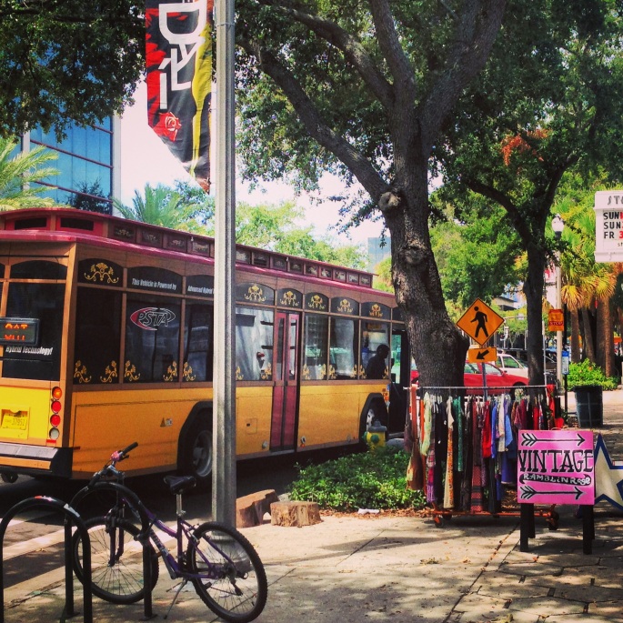 The Central Avenue Trolley in the Central Arts District connects all the city's museums and galleries along the eclectic Central Avenue with frequent service and only 50 cents for a ride from downtown to the Grand Central District (via Edge District and Central Arts District). 